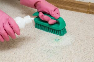 ręczne czyszczenie dywanu